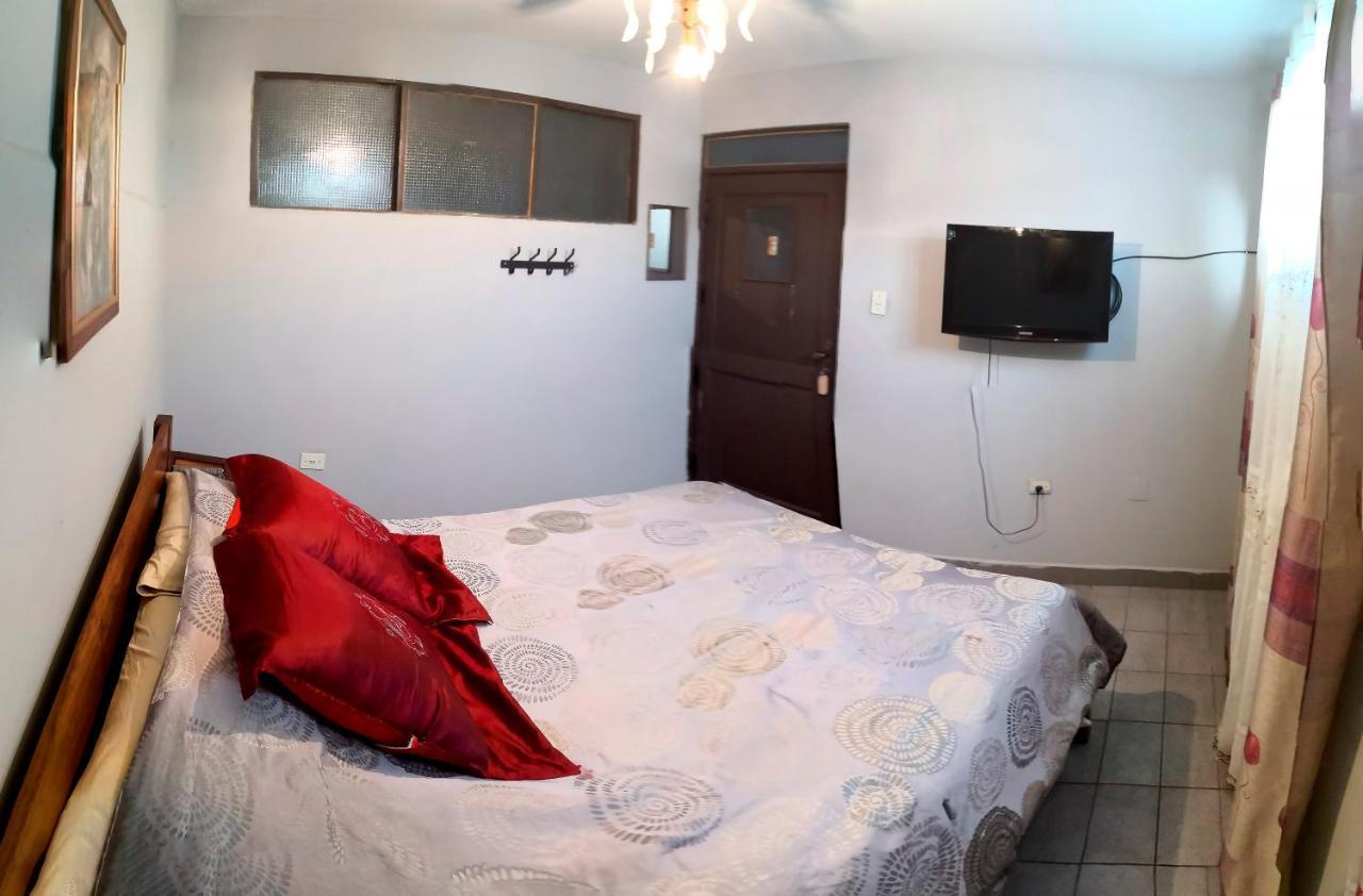 Casa Discreta Cochabamba Hotell Exteriör bild