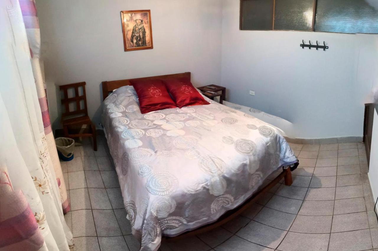 Casa Discreta Cochabamba Hotell Exteriör bild